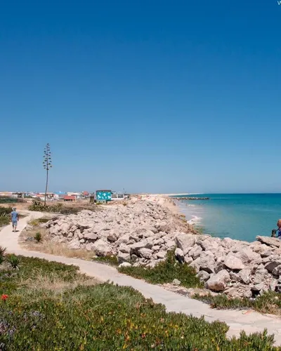 Navigate the islands of the Algarve