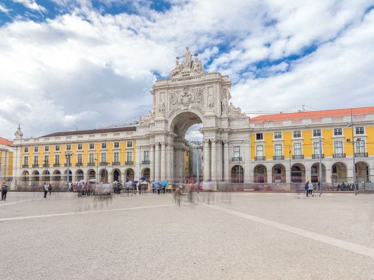 Portugal's Golden Visa benefits remain unchanged amid citizenship reform proposals