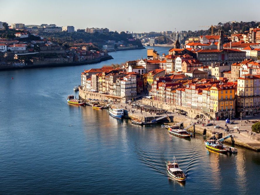 Portugal's Prime Minister has reaffirmed the country's  growing economic status