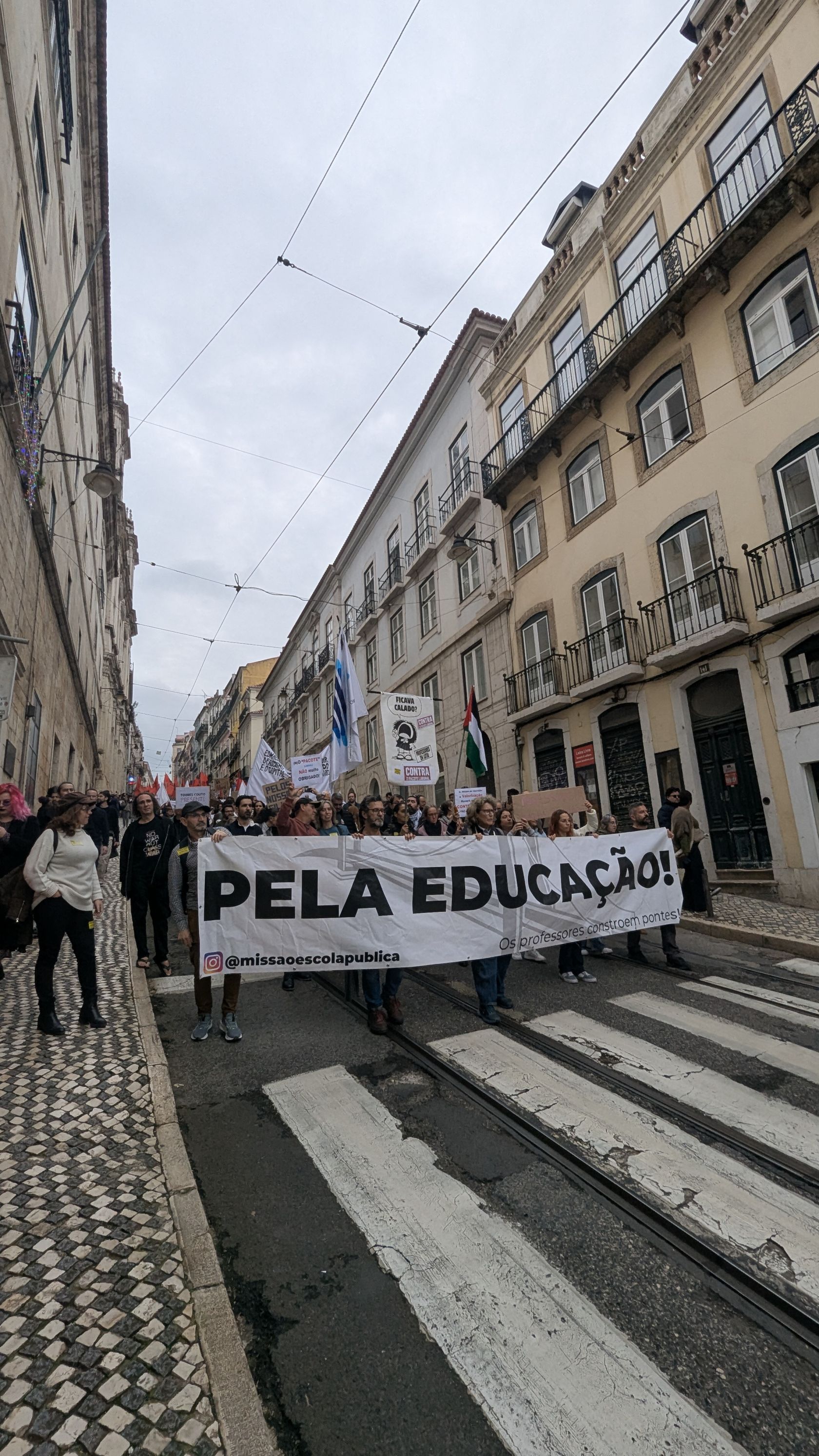 Portugal public sector on strike