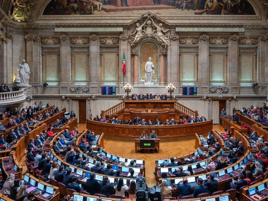 Portugal's parliament has voted through changes to the Nationality Law
