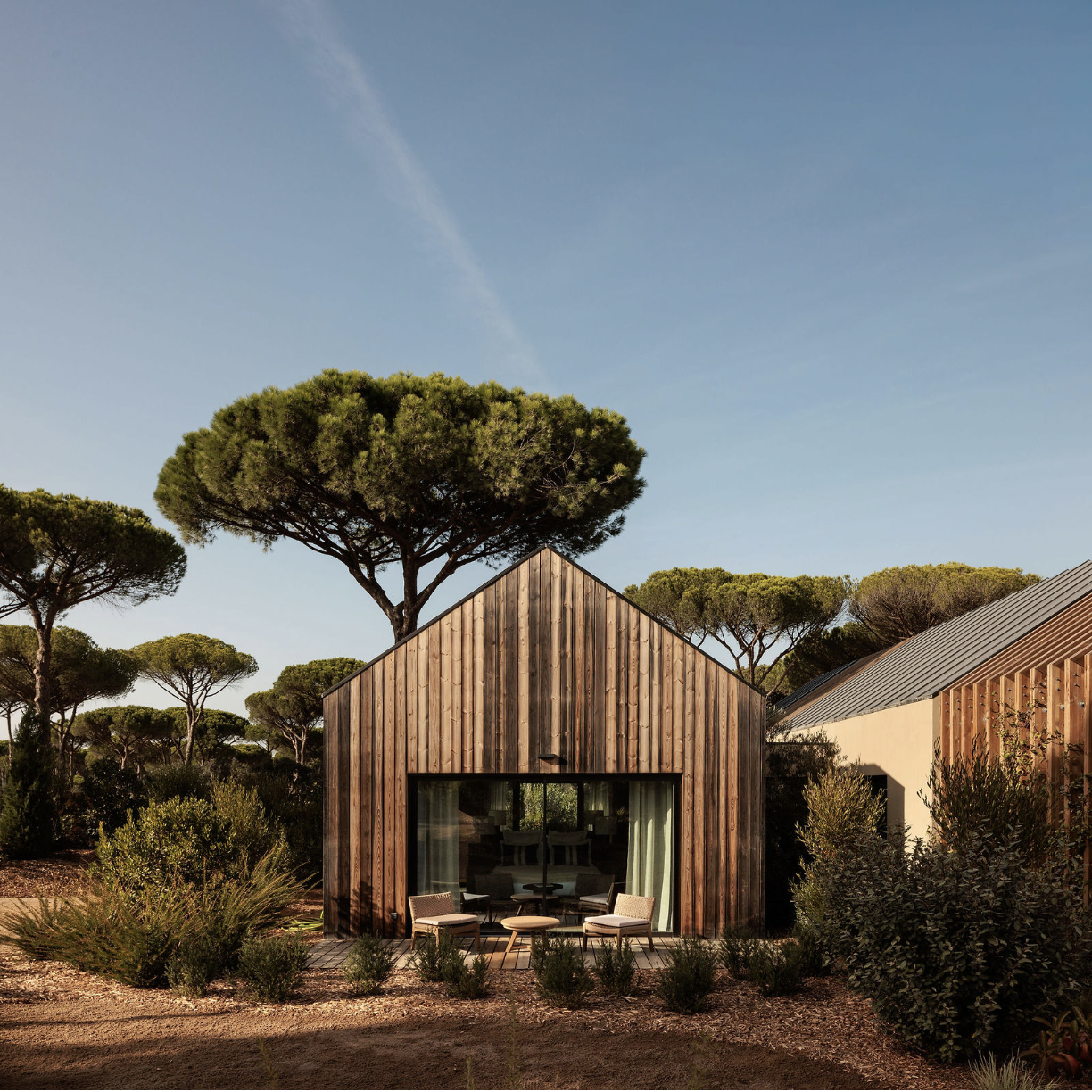 Grounded Luxury in the Pines