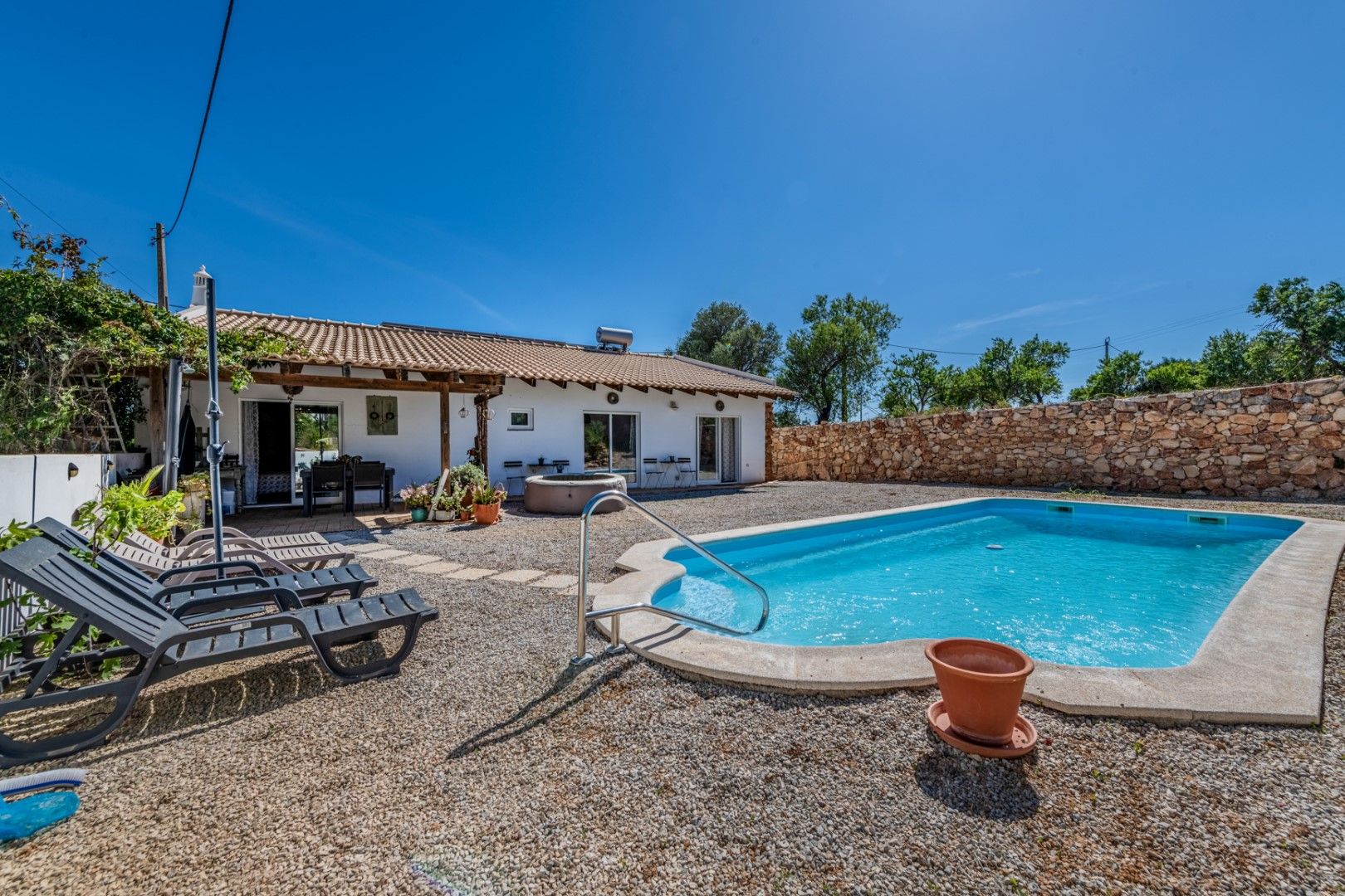 Property of the Week: Amazing Single-Storey 3-Bedroom Villa with Pool near Silves
