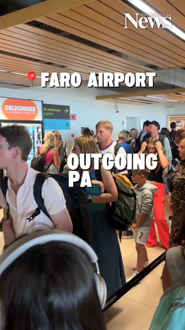 Long queues at Faro Airport today