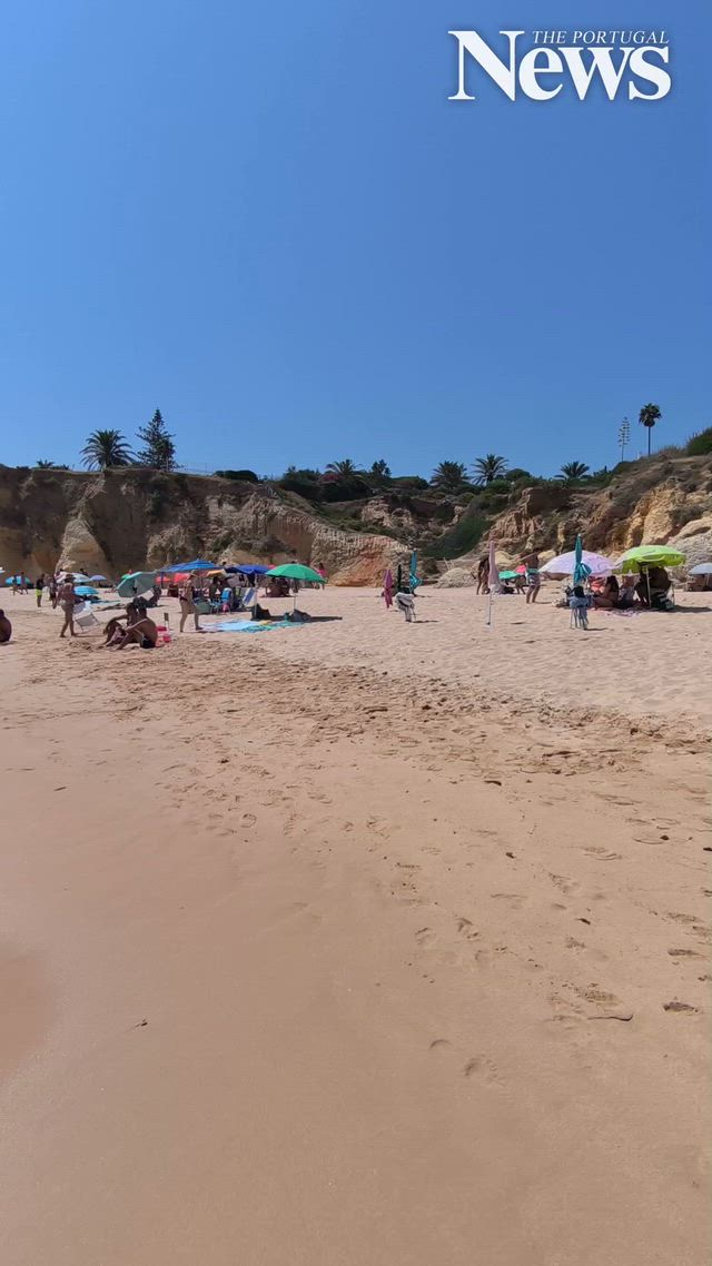 Beach of the Week: Armação de Pêra Beach
