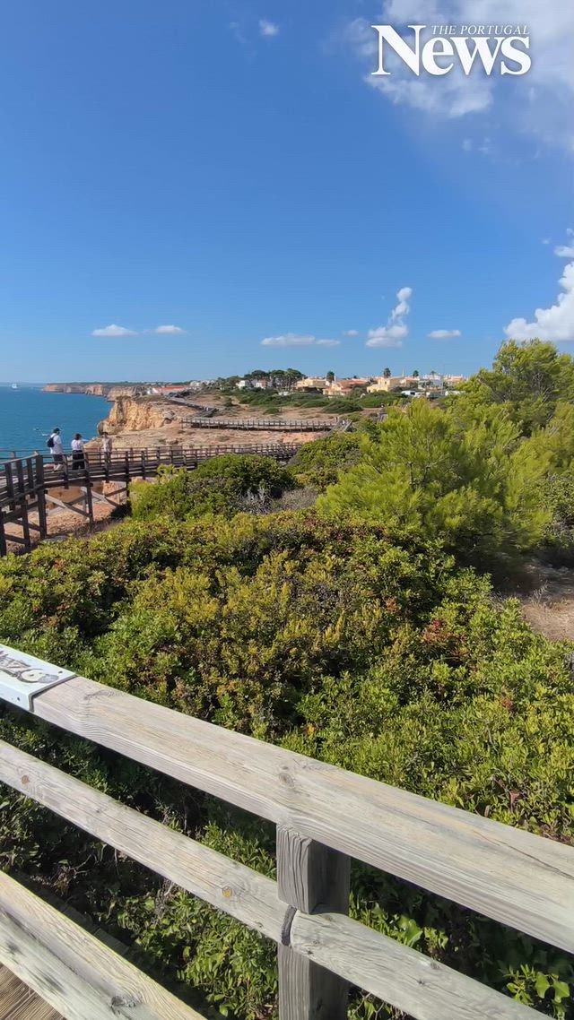 Sunny October afternoon at Carvoeiro Boardwalk