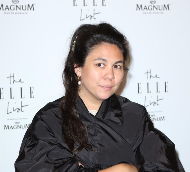 Simone Rocha shows playful glamour and bizarre animal toys at London Fashion Week - Vimarsana News