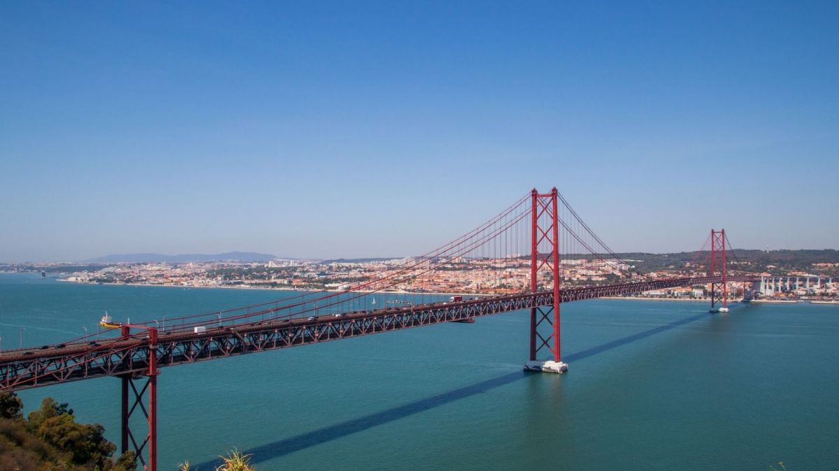 Ponte 25 de Abril, Lisbon