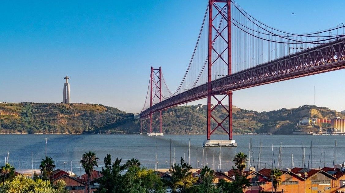 American and British investors bullish on Portugal
